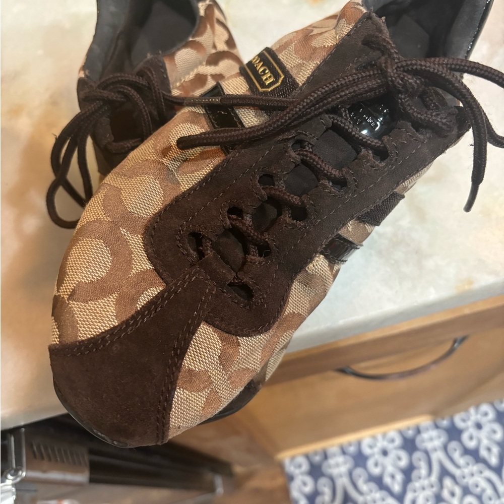 Women’s Coach Kathleen Signature brown shoes 7 1/2